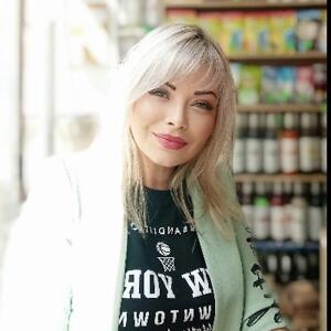 Про продавец Вікторія Вадимівна