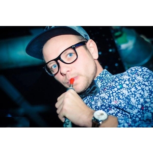 Про продавец Олександр