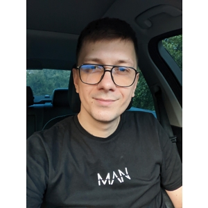 Про продавец Артем Тіняков