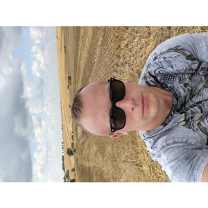 Про продавец Віктор Про продавец Віктор