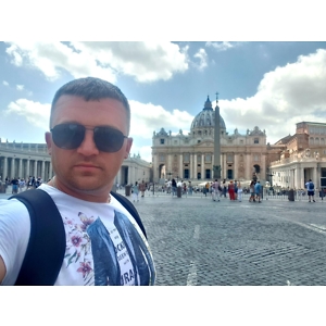 Про продавець Лев Юрьевич