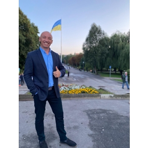 Про продавець Андрій Анатолійович