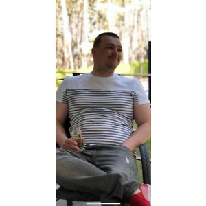 Про продавець Максим