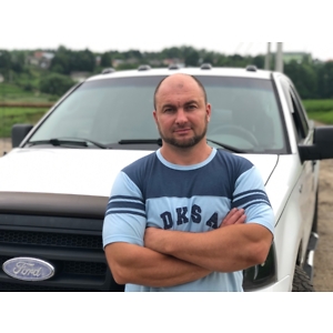 Про продавец Дмитро