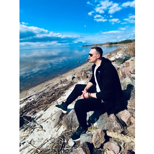 Про продавец Максим