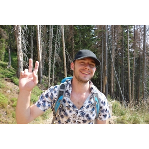 Про продавец Антон Ветряков