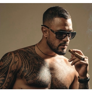 Про продавец Костя