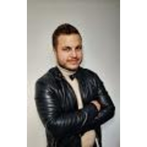 Про продавец Артем 