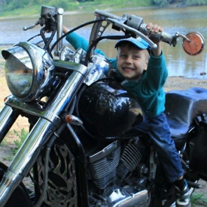 Про продавец Олександр Довженко