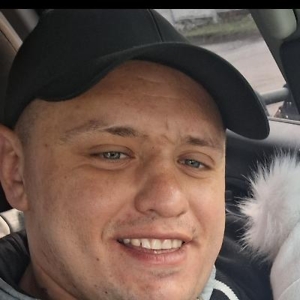 Про продавец Максим Сергеевич Савченко