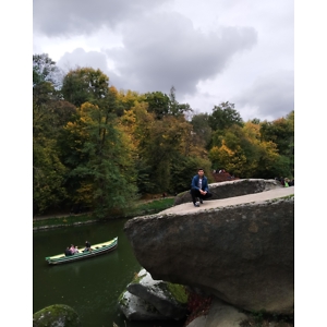 Про продавец Артём