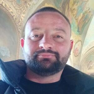 Про продавец Sergiy Ярославович Мельник