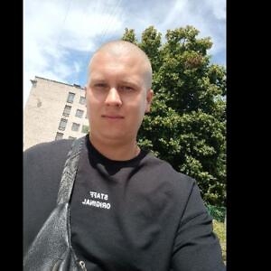 Про продавец Михайло Вікторович Юсюк