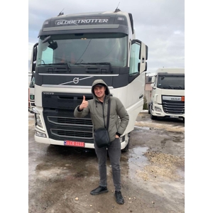 Про продавец Ростислав