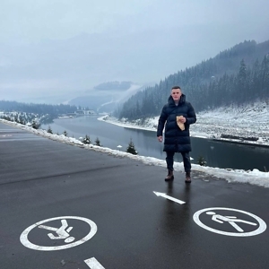 Про продавец Дмитро