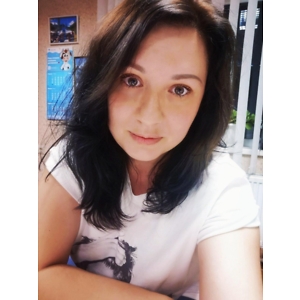 Лєна Давидюк