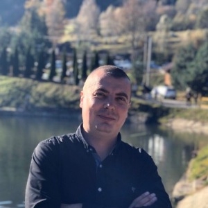 Про продавец Ігорович Старенький