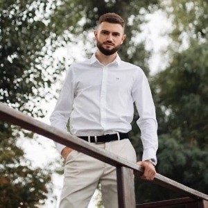 Про продавець Кирилл Хамаза