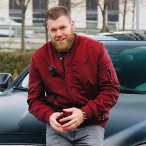 Про продавец Юрий