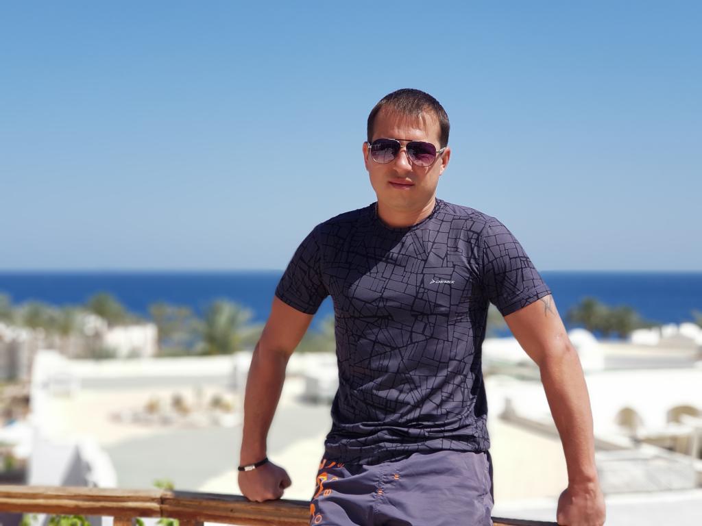 Про продавец Юрий