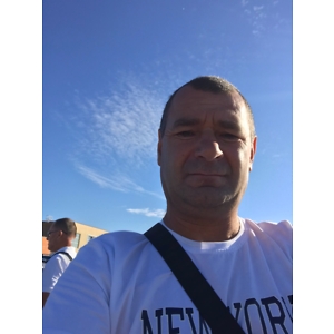 Про продавец Сергій