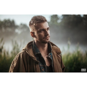 Про продавец Денис