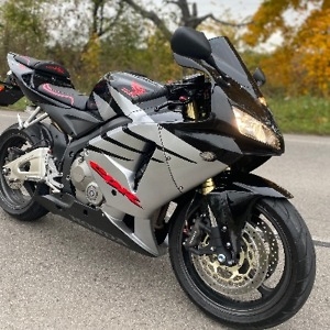 Про продавец Міша Юрійович Іванюк