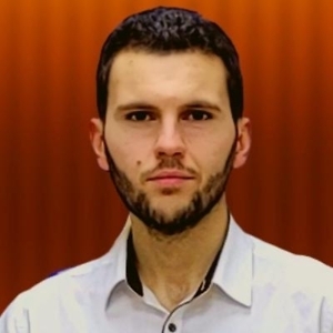 Про продавец Давид Арсенян