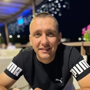 Про продавец Денис Олександрович Кондратюк