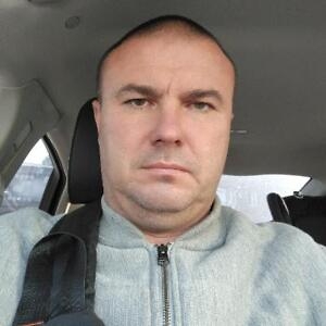 Про продавец Олег Сергеевич