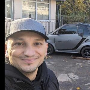 Про продавец Антон  Ходос