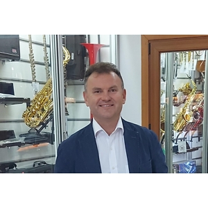 Про продавец Ростислав