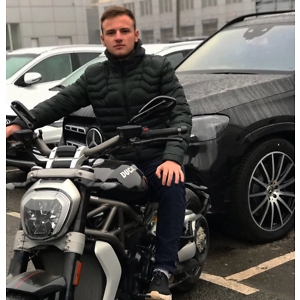 Про продавець Михаил Литвиненко