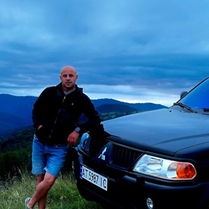 Про продавец Дмитро