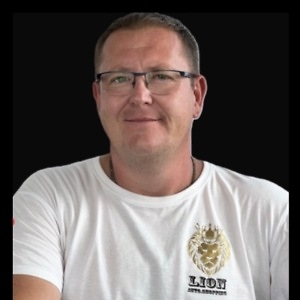 Про продавець Ігор Олегович Паращук