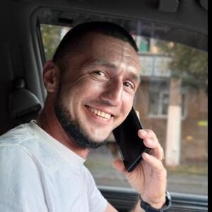 Про продавец Анатолий