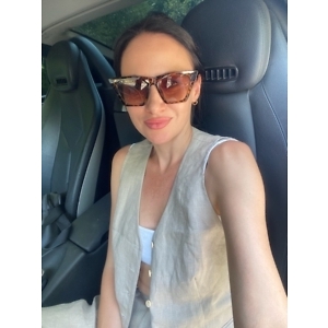 Про продавец Юлия