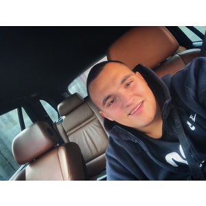 Про продавец Андрій Вячеславович Дешевий 