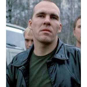 Про продавец Денис  Володимирович  Брикун