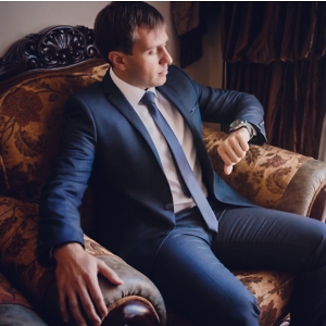 Про продавец Константин Игоревич Павлюк