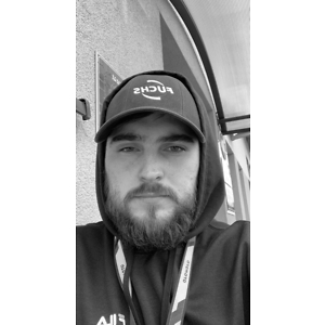 Про продавец Едуард