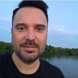 Про продавец Сергій