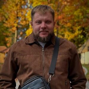 Про продавець Юрій Дубовик