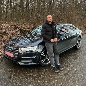 Про продавец Віктор Козлан