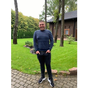 Про продавец Влад  Сакуляк