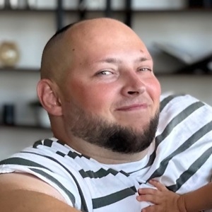 Про продавець Олександр