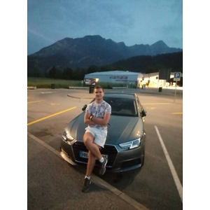 Про продавец Юра