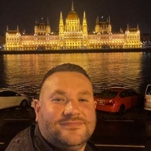 Про продавец Игорь