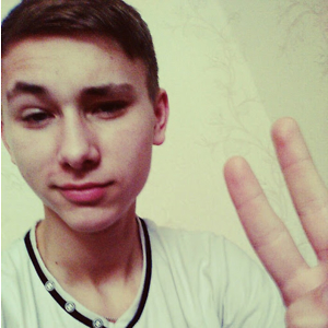 Про продавец Антон Алексеевич Шапорин