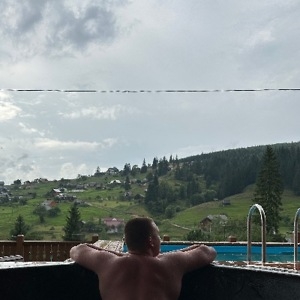 Про продавец Artem Fedorov